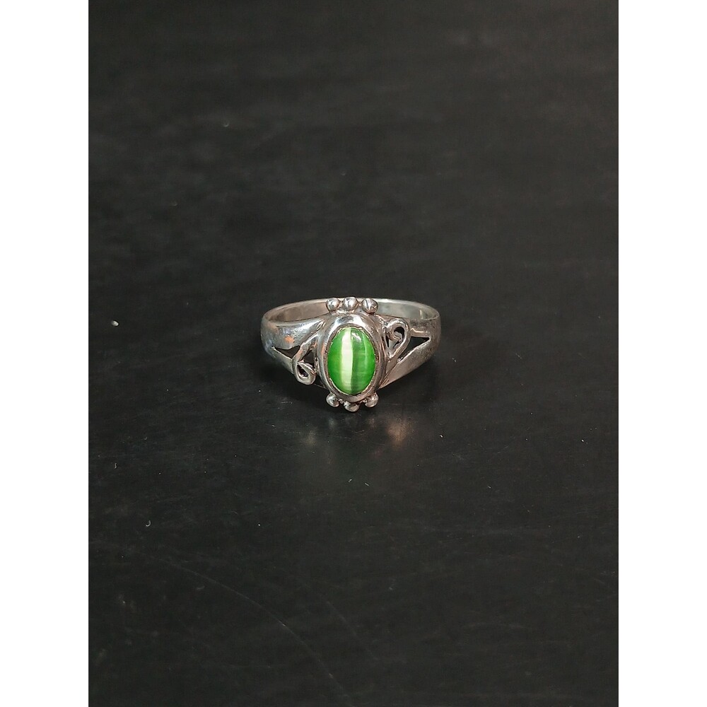 Shube Sterling Silver 925 Green Cat Eye Ring Size 6.5